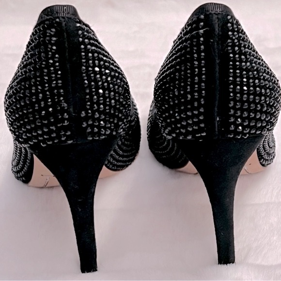 NEW Tory Burch Phoenix Black Suede Crystal Embellished Bow Round Toe Pumps - Picture 6 of 9